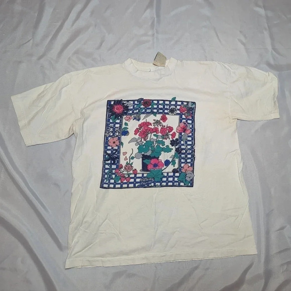 Vintage R&R White Short Sleeve  T Shirt with Floral Design Woman's Large - Picture 1 of 8